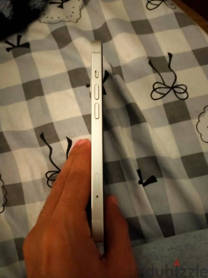 Apple - iPhone 13 4