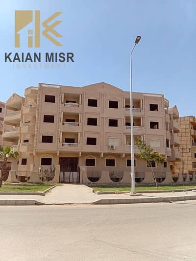 شقة للبيع 185م في الشروق دور ثالث أمامي نصف تشطيب