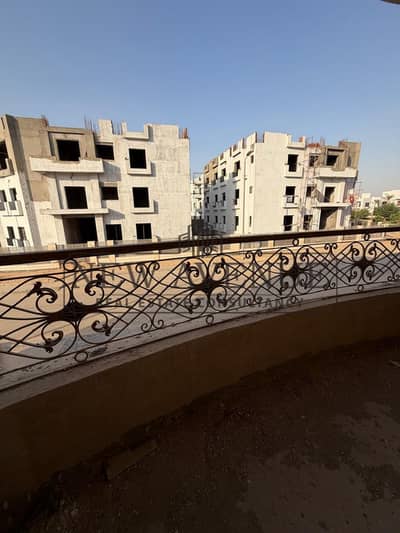 Prime Apartment 256m for Sale in Gharb El Golf – New Cairo-close to major roads, services