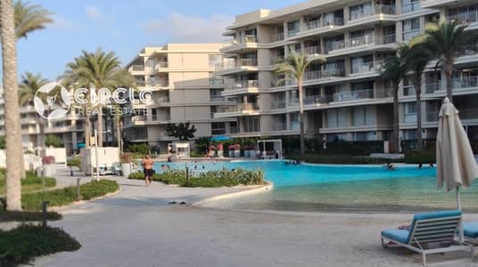 شاليه ١٣٠م مفروش بالكامل بموقع مميز للإيجار في قرية مراسي الساحل الشمالي Marassi North Coast قريب من Beach Clubhouse