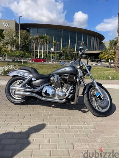 VTX 1300 C 2006 لا يحتاج إلى مصروف