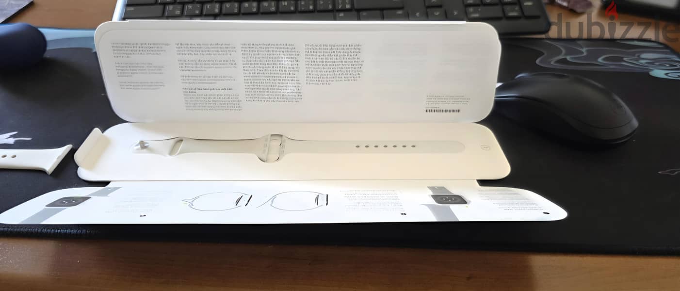 Apple Watch SE - Perfect Condition 1