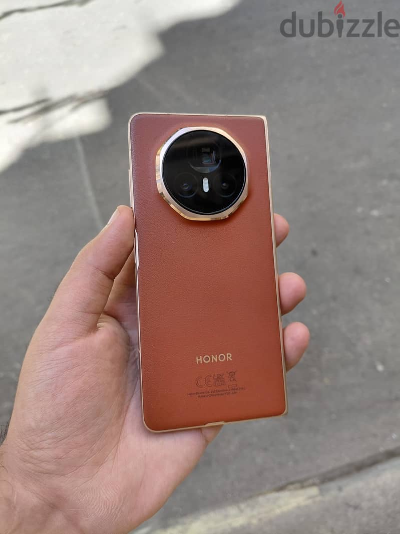 Honor Magic V3 3