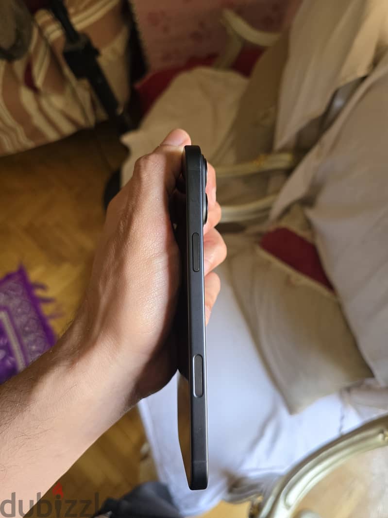 iPhone 16 plus 1