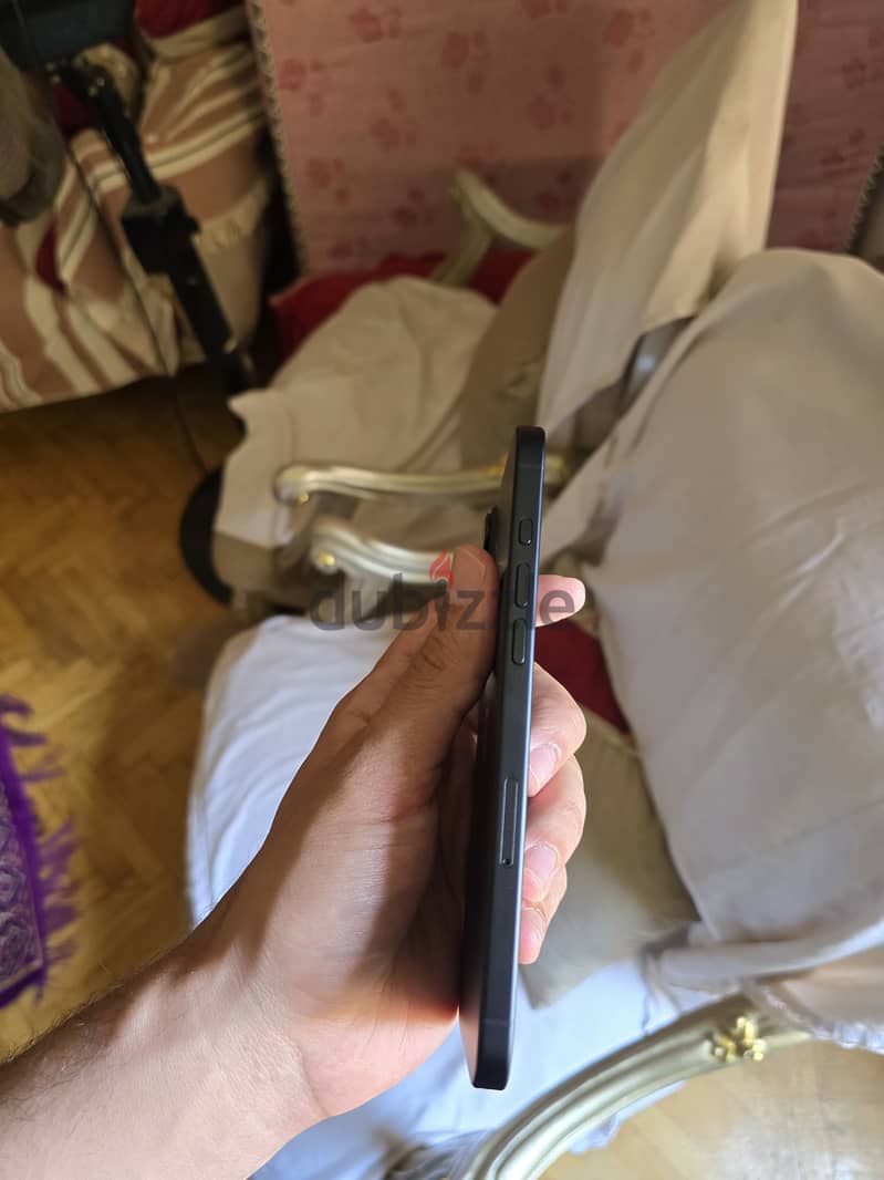 iPhone 16 plus 3