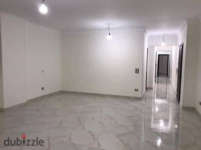 Apartment for rent in Al-Banafseg 7, First Settlement, 220 meters, raised ground floor, super deluxe