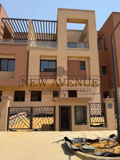District 5 Townhouse Prime Location Ready To Move 258 BUA 40m Roof 4 Bedrooms Nanny Room Includes Maintenance And Club Membership