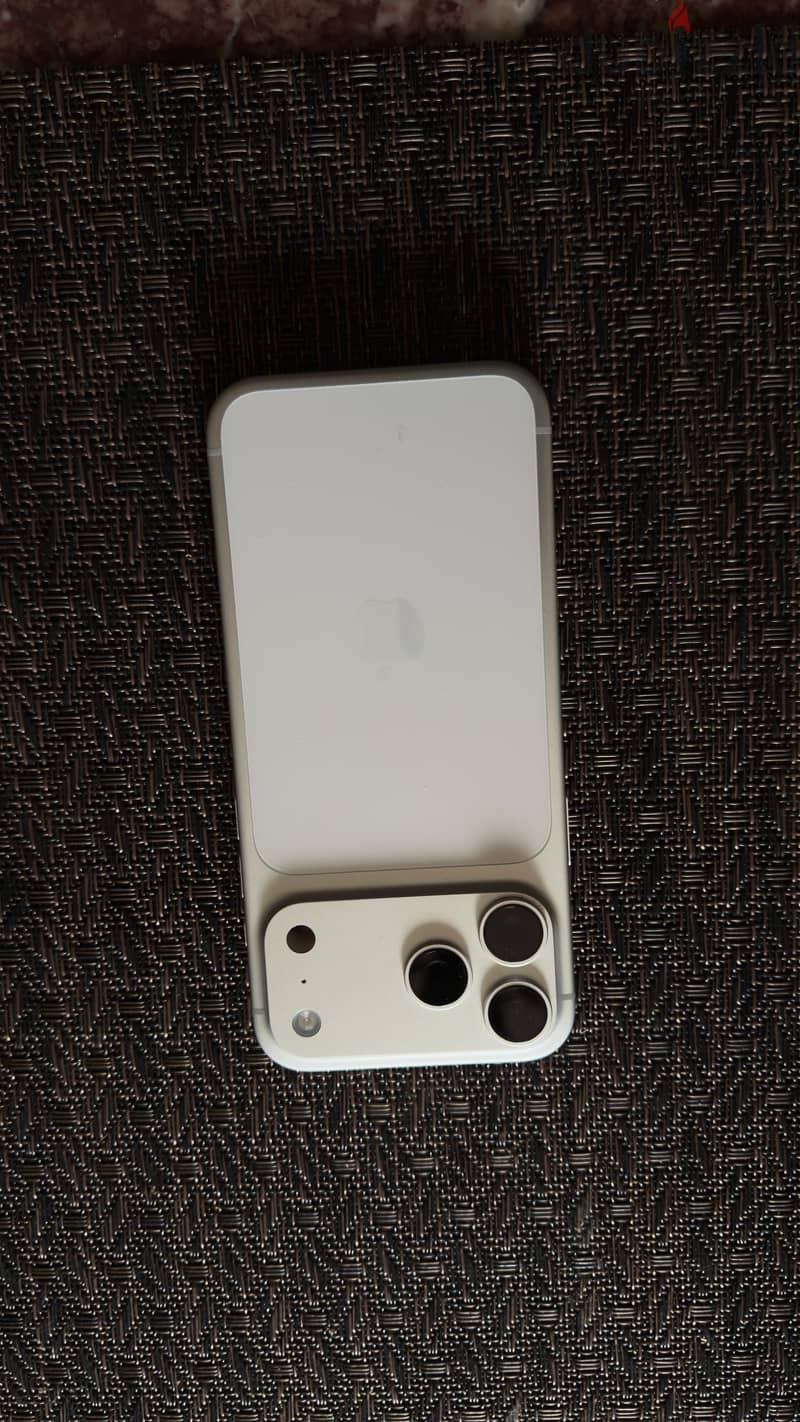 Apple - iPhone 17 Pro Max 2