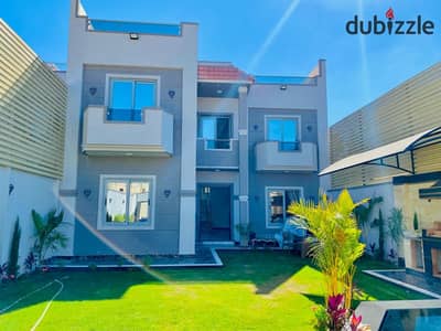 فيلا للبيع في الإسكندرية كينج مريوط مساحة الفيلا 350mعدد الغرف 4غرف نوم ماستر 4حمامات البيع بالفرش او من غير