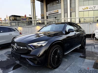 Mercedes-Benz GLC 300 premium plus 2026 black x red