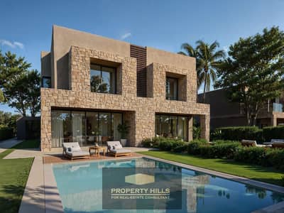 Townhouse for sale next to Sphinx Airport just minutes from the desert road