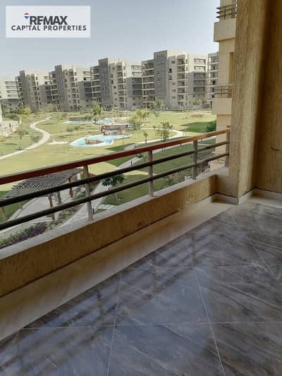 For rent a distinguished apartment in The Square compound, Fifth Settlement, with a distinctive view of the lakes and landscaping in the heart of Golden Square
