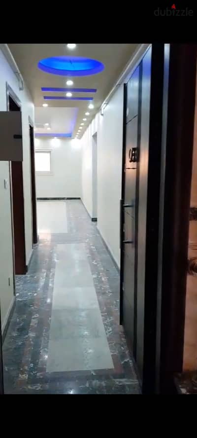 New apartment for rent in Al-Ma'araj Al-Ulya in Zahraa Al-Maadi, with air conditioning.