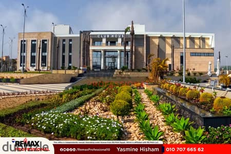 Open view overlooking the largest plaza apartment for sale in Alex West