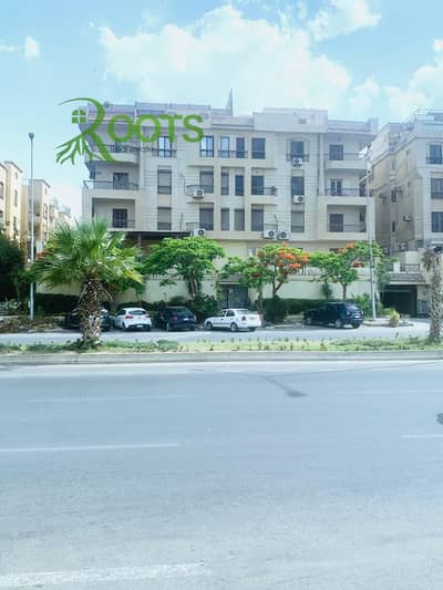 شقة للبيع 240 متر + بلكونه تراس 155متر بالجمان الشيخ زايد