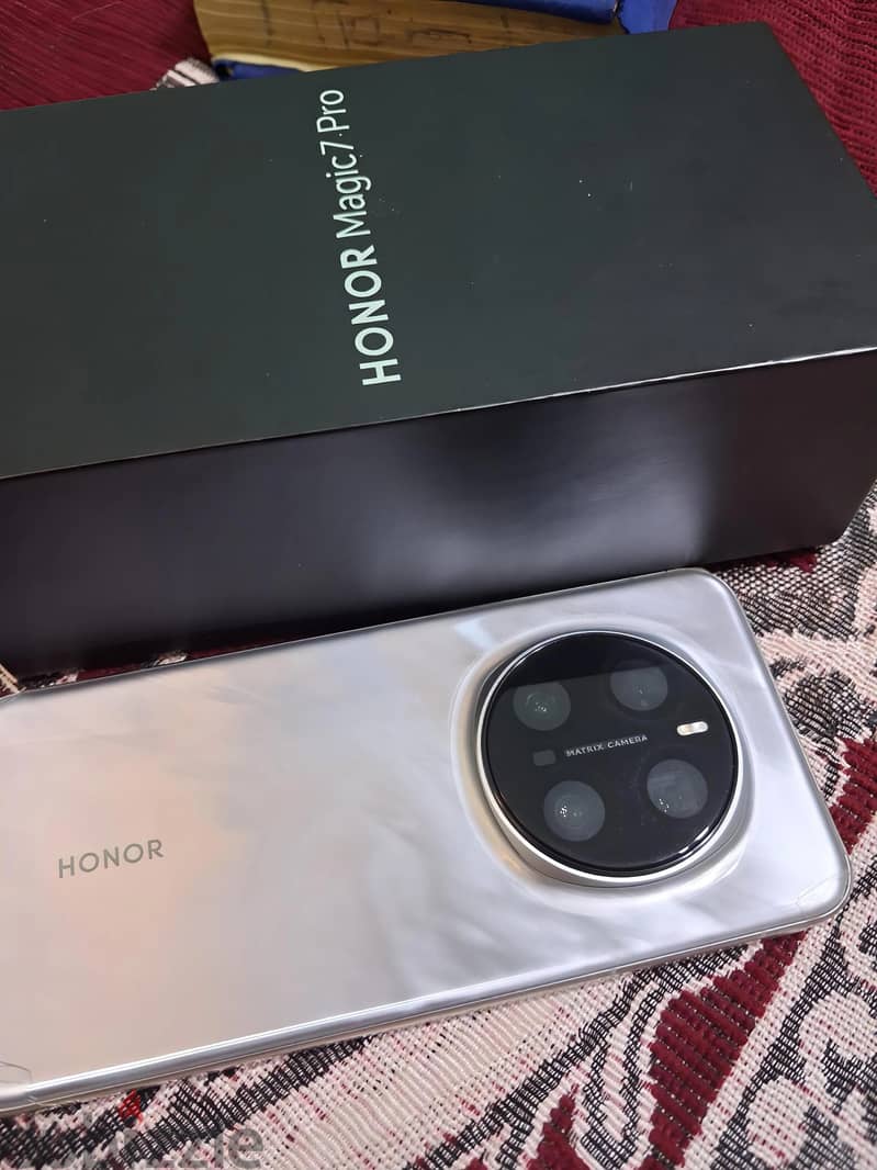 Honor Magic 7 pro 4