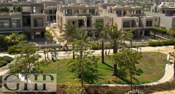 توين هاوس أعلى نقطة في الكمبوند للبيع بالم هيلز التجمع الخامس Palm Hills New Cairo