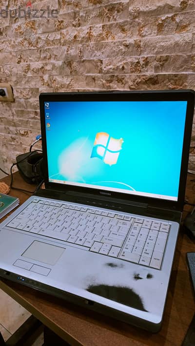 لاب توب 17 بوصة