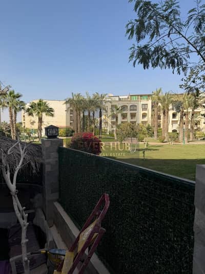 شقة بحديقة للبيع في حدائق المهندسين الشيخ زايد | 125م + 60م حديقة | فيو لاندسكيب مفتوح | شامل المطبخ والتكييفات | موقع مميز أمام سعودي ماركت