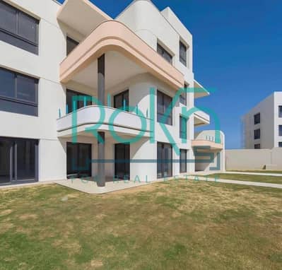 Penthouse for Sale – First Row on the Sea | Immediate Delivery at JUNE SODIC