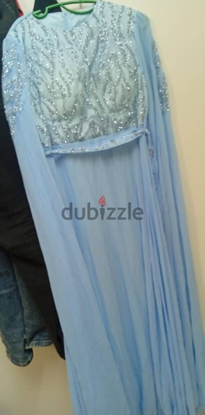 فستان سوارية
