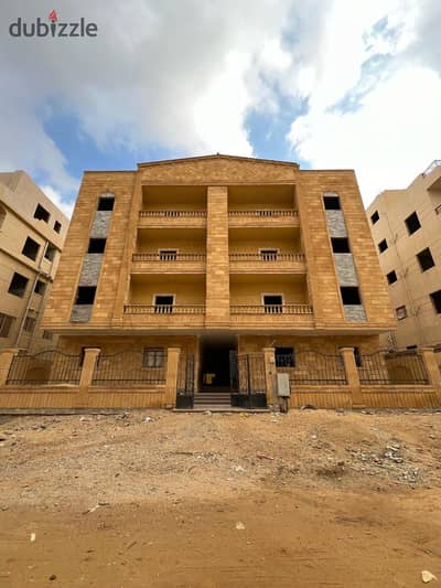 فرصة لإمتلاك شقة في الأندلس فيو مميز وبجوار  ماونتن فيو و كومباوند  قطامية جاردن 