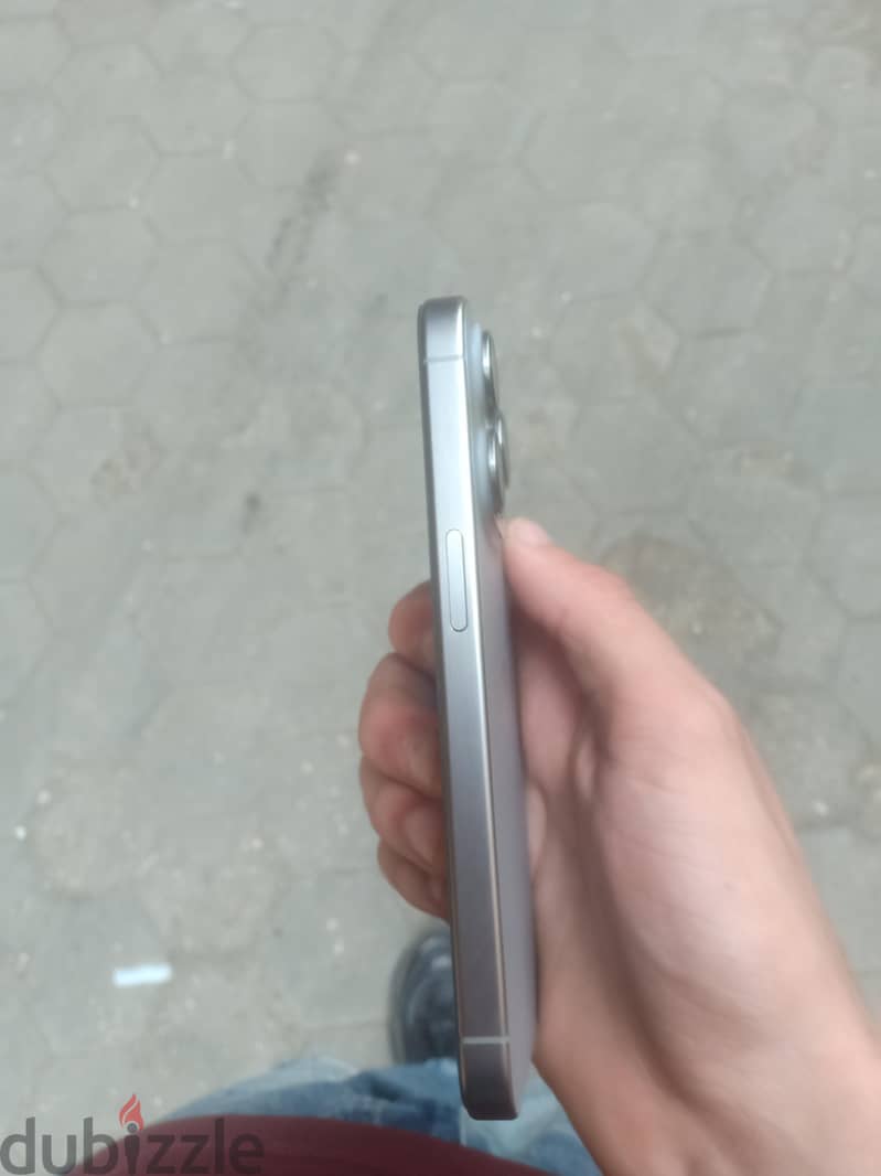 iPhone 15 Pro 3