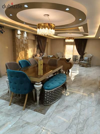 Furnished, air-conditioned hotel-style apartment on Al Tayaran Street, near City Stars, available for daily and monthly rent for families. Excellent l