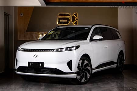 Dongfeng 008 REEV 2025