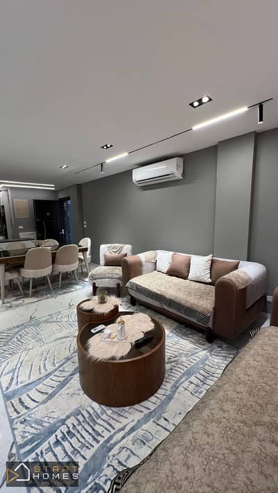 140 sq m, 3-bedroom furnished apartment for rent in Madinaty B6, in a prime location close to services, fully air-conditioned, brand new.