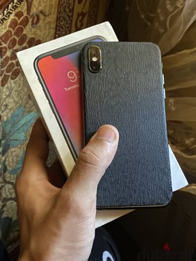 Apple - iPhone X