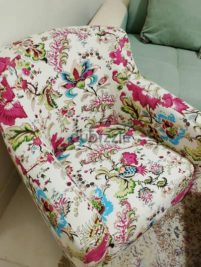 A modern living roomانتريه مودرن مميز بحالة جيدة جداً