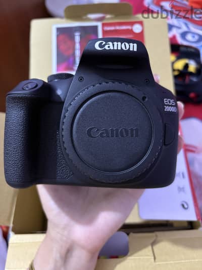 Canon EOS 2000D