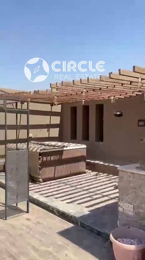 فيلا بـ٤ غرف نوم في ايست تاون، صورة ١١ من ١٢
