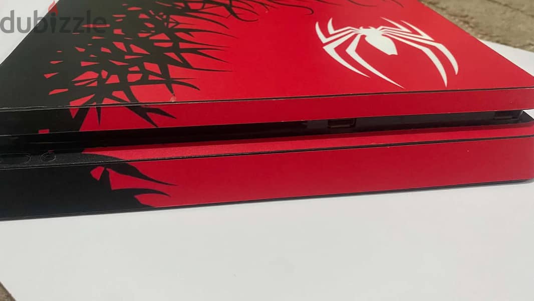 PS4 SLIM 1