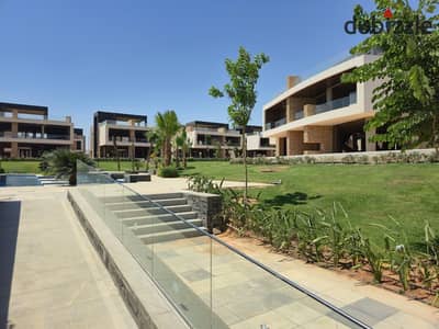 ڤيلا مستقلة فاخرة للبيع في القاهرة الجديدة - مساحة 320م | إطلالة مميزة وتصميم عصري