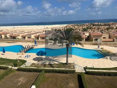 A penthouse for sale in La Vista Bay, immediate possession, panoramic sea view from the roof and a small kitchen