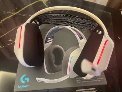 Headset logitech g733