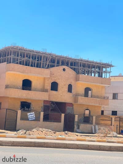 شقه في منطقه الفيلات متميز بدر علي ميدان وامام مول مصر