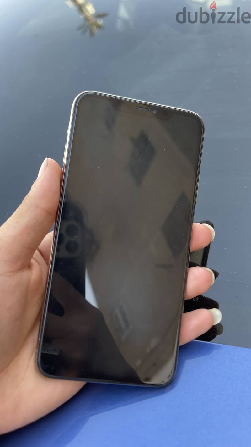 Apple - iPhone 11 Pro Max 1