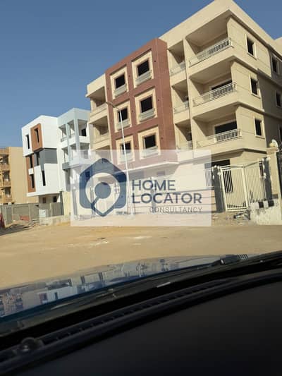 شقة ارضى بجاردن صغيرة - الاندلس - المستثمر الصغير - قريبة من شارع التسعين - كمبوند ميفيدا - القاهرة الجديدة