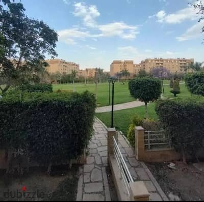 Apartment for rent, 96 sq m ground floor with a 45 sq m garden, B7, wide garden, private finishing, close to services, traffic, and South Park.