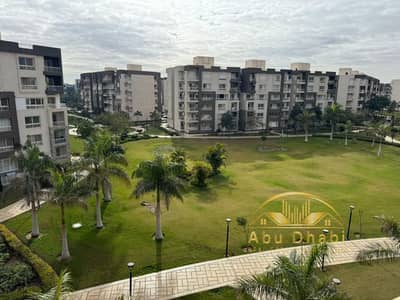 Apartment 204m for sale in Madinaty B14 with installments up to the longest payment period, wide garden view, steps away from services, 9 million less