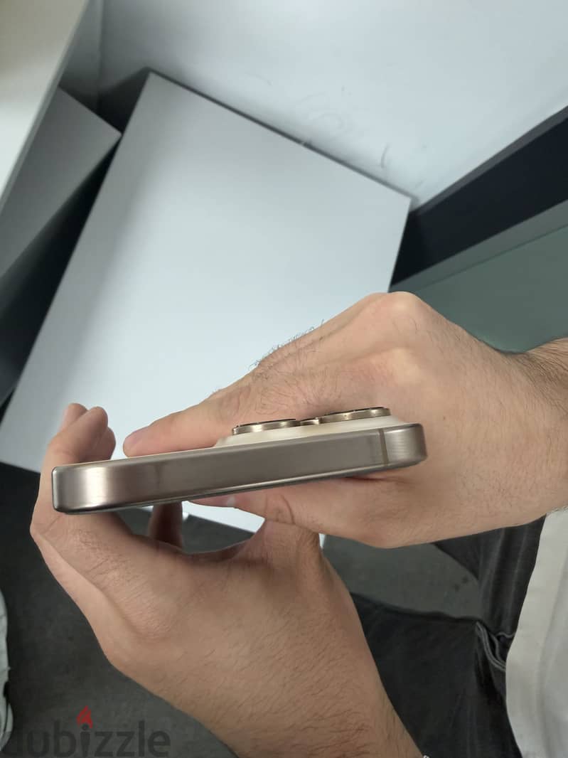 Apple - iPhone 16 Pro Max 5