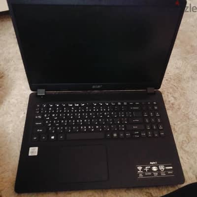 لابتوب Acer Aspire 3 جيل عاشر بحالة ممتازة وهارد 1 تيرابايت