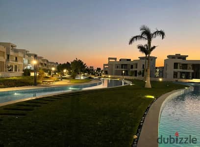 فيلا تاون للبيع 3 أدوار جاهزة علي المفتاح في ليك ويست - Lake West امام بيفرلي هيلز