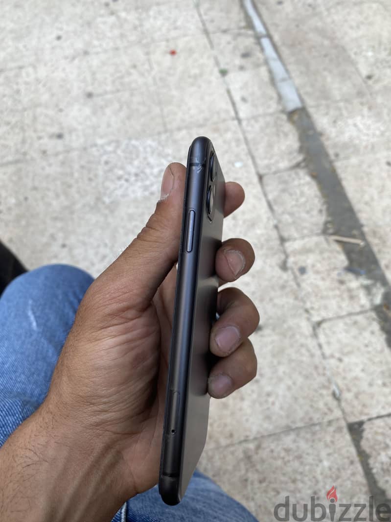 iPhone 11 6
