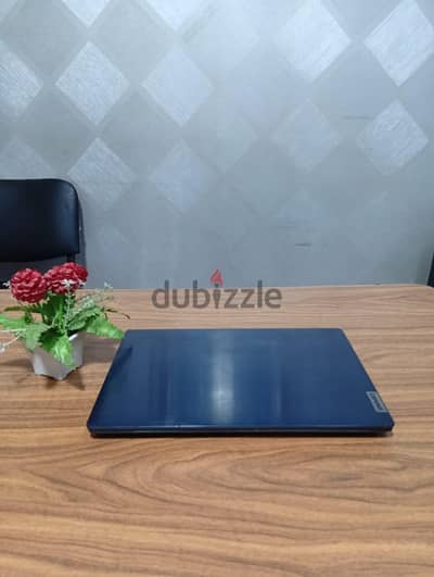  لاب توب لينوفو بحالة ممتازة وبالضمان 