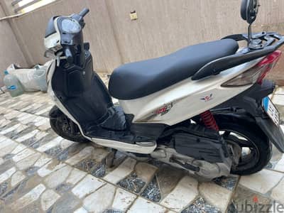 اسكوتر sym get 4