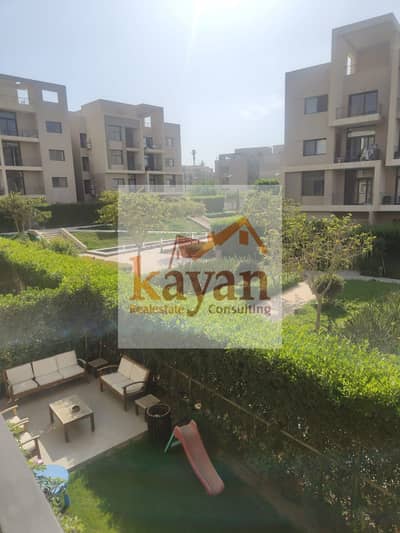 شقة مودرن للإيجار في كمبوند فيف ث سكوير (المراسم) إطلالة رائعة على اللاندسكيب – 3 غرف و 3 حمامات و مجهزة بالمطبخ والتكييفات – التجمع الخامس